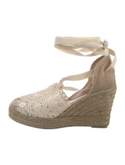 Pre-owned Penelope Chilvers Canvas Slingback Pumps In Neutral