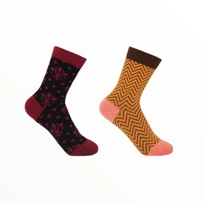 Peper Harow - Made In England Black Fleur De Lis & Mustard Zigzag Women's Socks Two Pack In Black/yellow