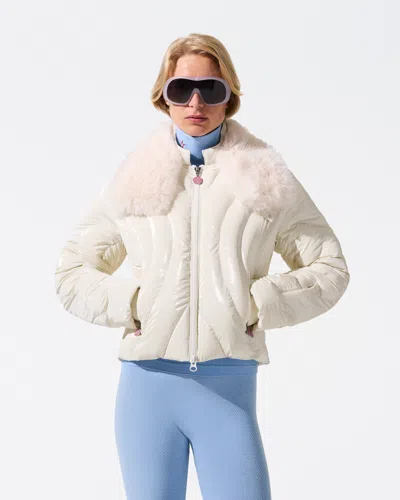 Perfect Moment Carving Quilted Down Jacket Xl In Antique-white