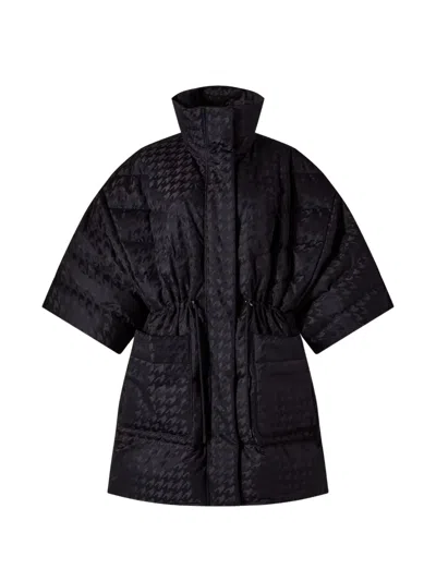 Perfect Moment Cosmo Cape Jacket In Black