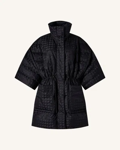 Perfect Moment Cosmo Cape Jacket In Black