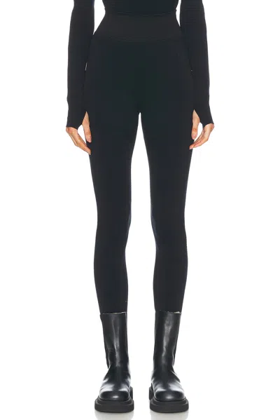 Perfect Moment Perfect Seamless Legging In Black
