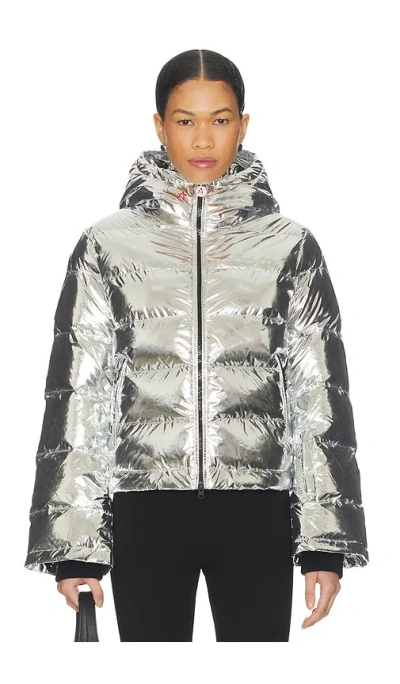 Perfect Moment Polar Flare Ski Iii Jacket In Silver