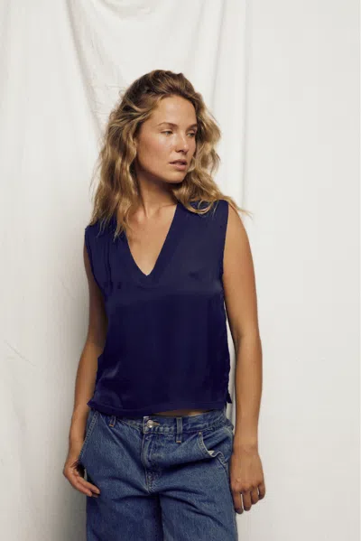 Perfect White Tee Celina In Blue