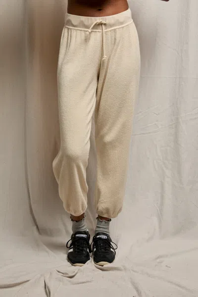 Perfect White Tee Gogo In White