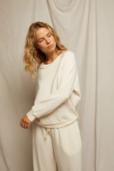 Perfect White Tee Lennon In White