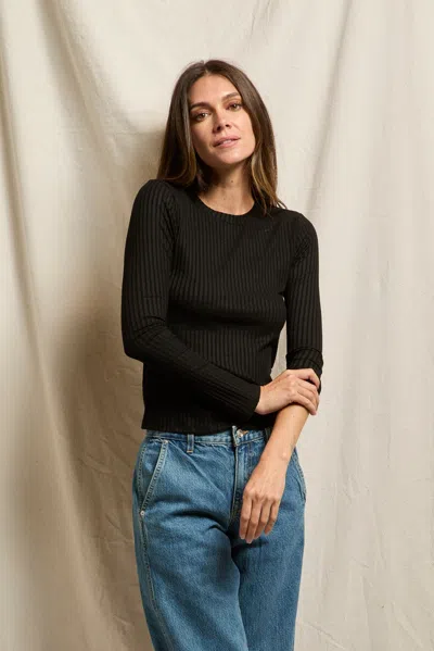 Perfect White Tee Lydia In Black