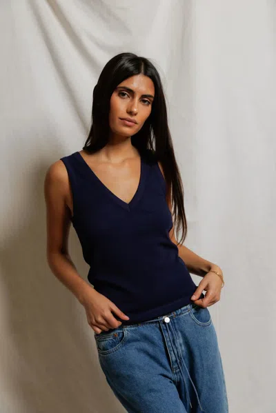 Perfectwhitetee Mallory In Blue