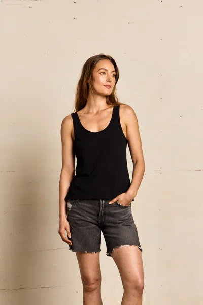 Perfect White Tee Nikki In Black