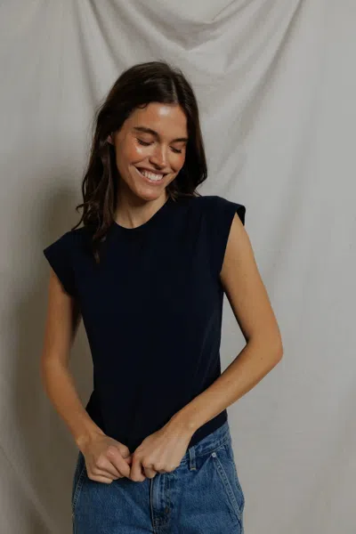 Perfect White Tee Porter In Blue