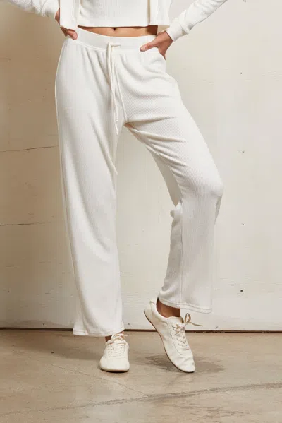 Perfect White Tee Remi In White