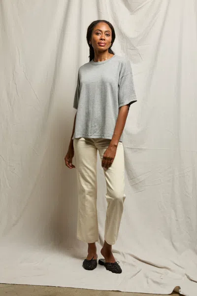 Perfect White Tee Yvonne In Gray