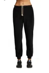 PERFECTWHITETEE BAILEY VELOUR SWEATPANTS IN TRUE BLACK
