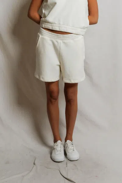 Perfectwhitetee Bari In White
