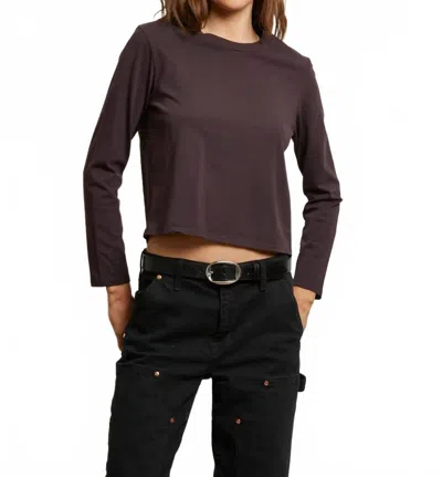 Perfectwhitetee Bruce Ringspun Cotton Long Sleeve Crewneck Top In Cocoa Powder In Brown