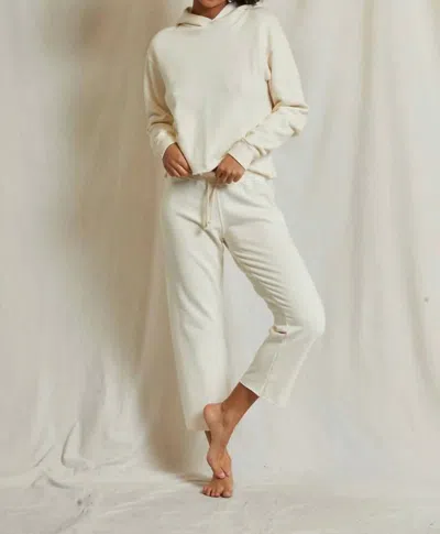 Perfectwhitetee Jamaica Beach Fleece Straight Leg Sweatpant In Bright Ivory In Multi