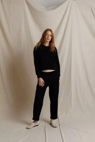 Perfectwhitetee Sutton In True Black