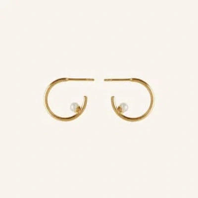 Pernille Corydon Jewellery Pernille Corydon Pearl Globe Earrings In Gold