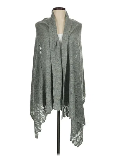 Pre-owned Peruvian Connection Poncho In Gray
