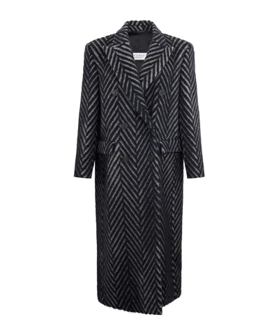 Peserico Chevron-knit Double-breasted Coat In Black