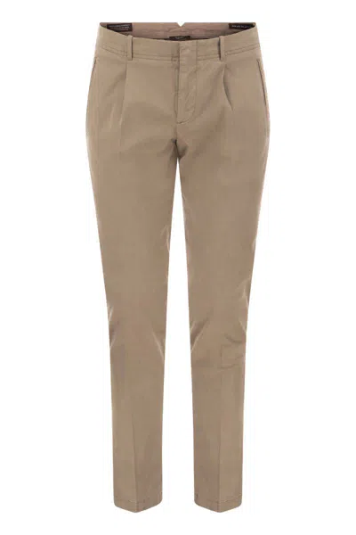 Peserico Cotton-blend Twill Chinos In Beige