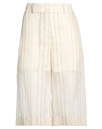Peserico Easy Woman Shorts & Bermuda Shorts Beige Size 6 Cotton, Silk, Viscose