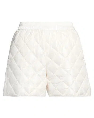 Peserico Easy Woman Shorts & Bermuda Shorts Ivory Size 6 Nylon In White