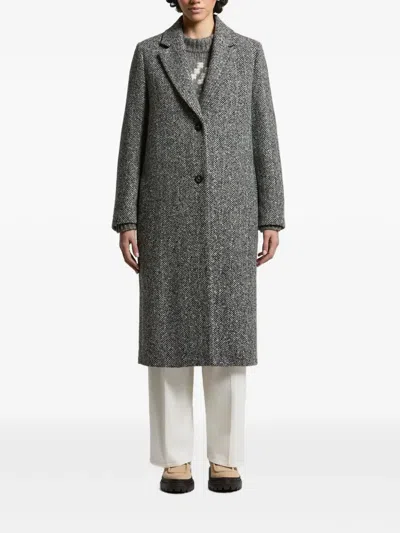 Peserico Herringbone-pattern Notched-lapels Coat In Gray