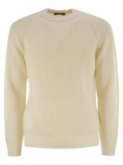 Peserico Men Crew-neck Rib Sweater In Yellow
