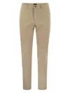 Peserico Men's Stretch Cotton Gabardine Chino Trousers In Beige