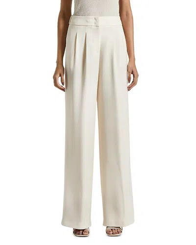 Peserico Pants With Pleats In Neutral