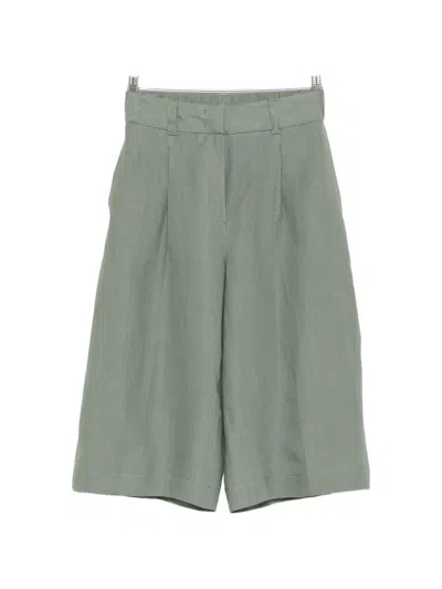 Peserico Pleated Shorts In Green