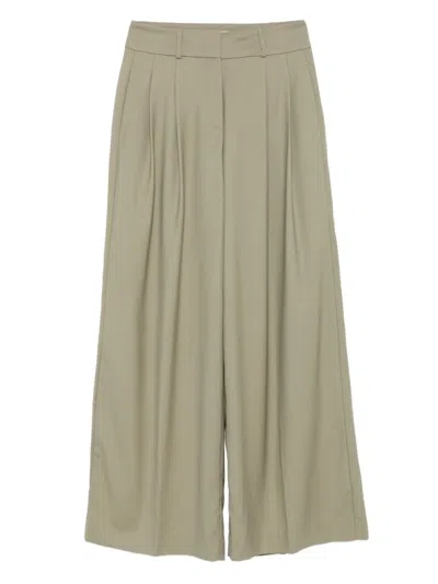 Peserico Pleated Wide-leg Trousers In Green