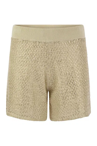 Peserico Shorts In Laminated Linen-cotton Mélange Yarn In Gold