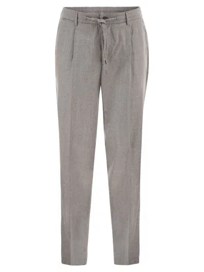 Peserico Virgin Wool Tailored Jogger Trousers In Black