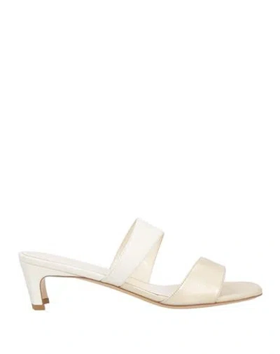 Peserico Woman Sandals Platinum Size 7 Leather In Neutral