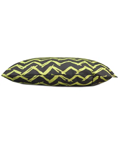 Pet P.l.a.y. P.l.a.y. Chevron Outdoor Pet Bed In Multi