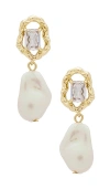 Petit Moments Abigail Earrings In 珍珠