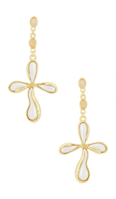 Petit Moments Amulet ステートメントイヤリング In Gold
