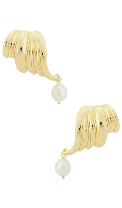 Petit Moments Canyon ステートメントイヤリング In Gold
