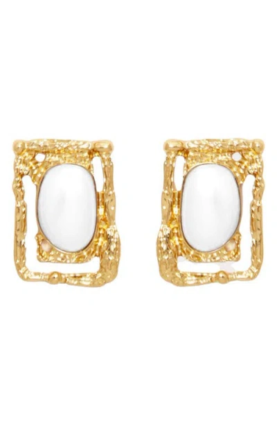 Petit Moments Coastal Gem Quartz Stone Stud Earrings In Gold