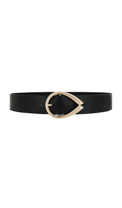 Petit Moments Curve Belt In Black