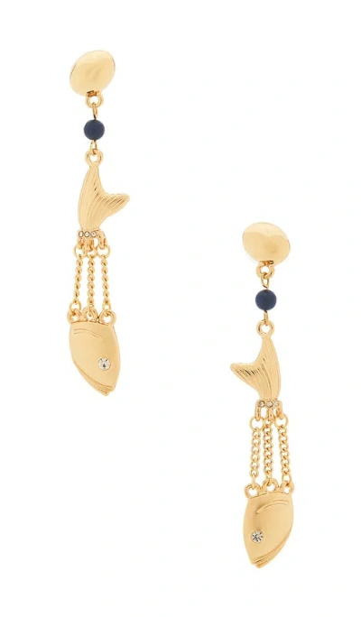 Petit Moments Fish Chain Earrings In Neutral