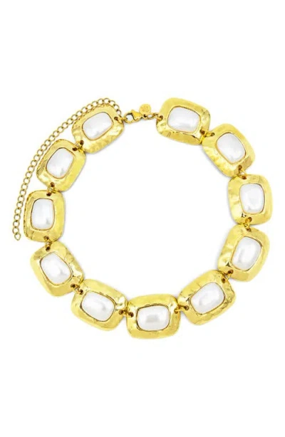Petit Moments Giovana Faux Pearl Necklace In Brown