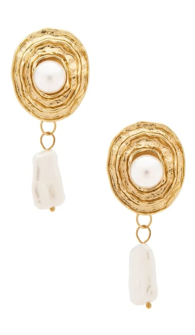 Petit Moments Lynn Earrings In Gold