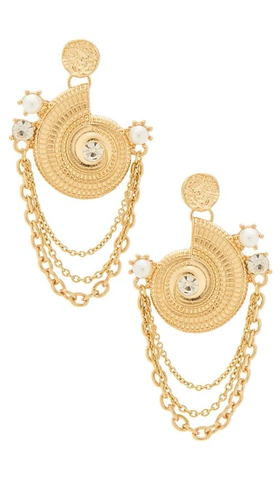 Petit Moments Scallop Earrings In Gray