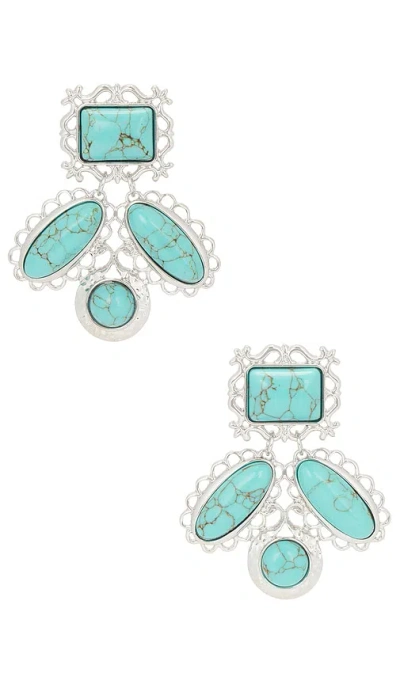 Petit Moments Wisteria Earrings In Purple