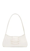 Petit Moments X Revolve Bow Bag In 白色