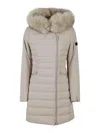 Peuterey Piumino Seriola Pelliccia Sesamo In Beige