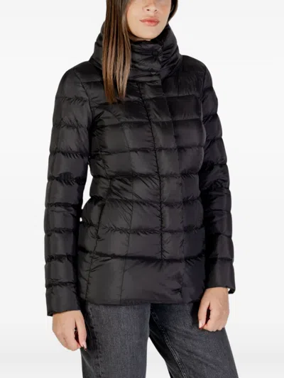 Peuterey Flagstaff Down Jacket In Black